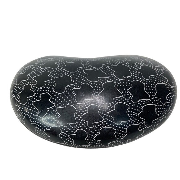 Genuine ‎ Soapstone hand carved black & White Jewelry Trinket Box Vtg - Picture 2 of 6